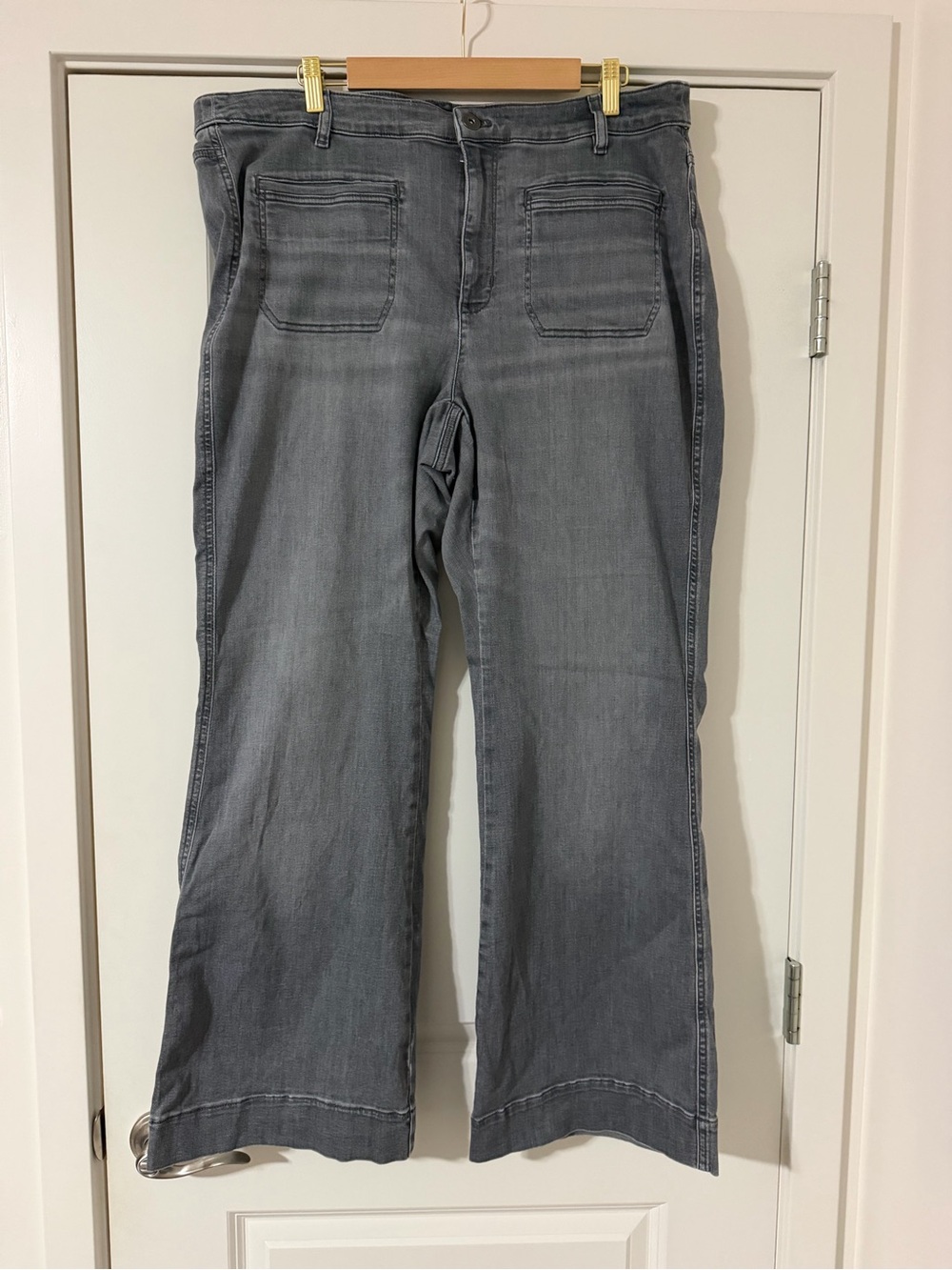 J Jill-Women's Gray high rise flare Jeans - Casual Comfort